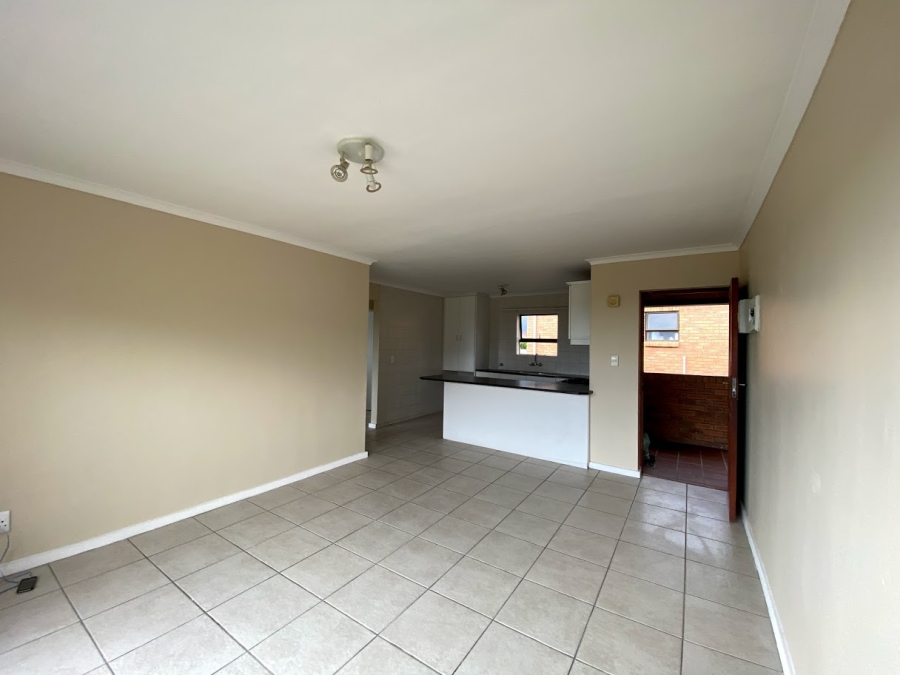2 Bedroom Property for Sale in Sea Breeze Western Cape
